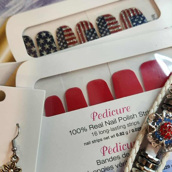 Retired Patriotic Color Street Bundle - Picture 7 of 8